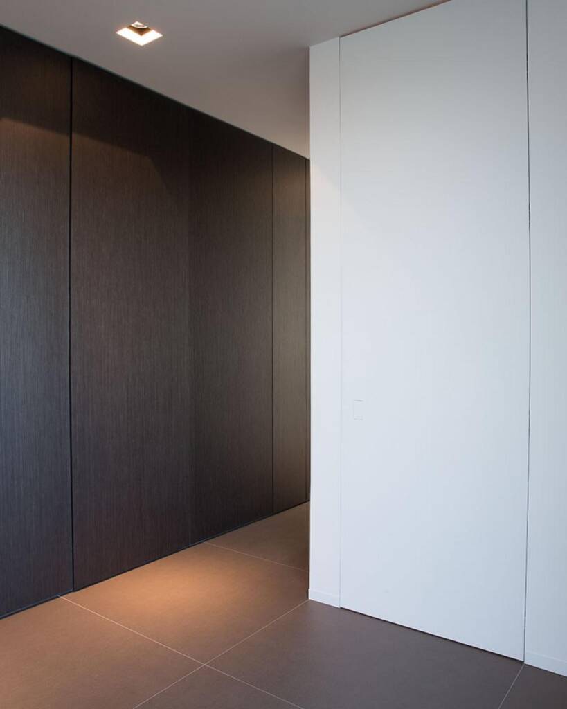 Wiite en bruine kastdeuren op maat gemaakt door Luwaert Home Improvement